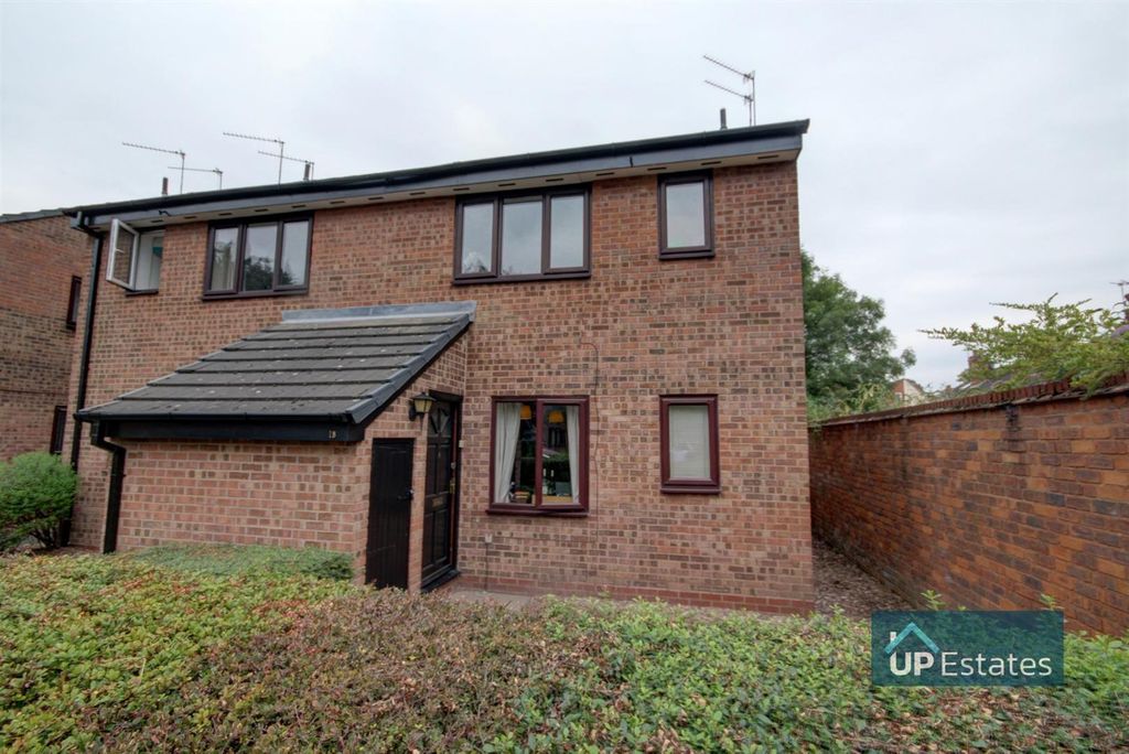 Property photo 1 of 5