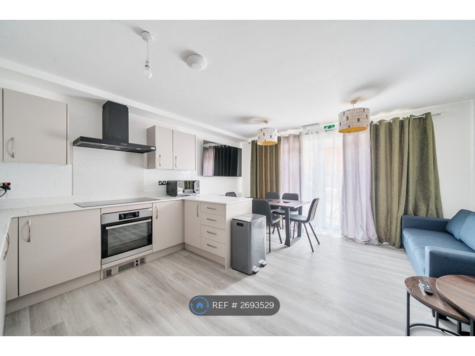 Property photo 2 of 5 Kitchen