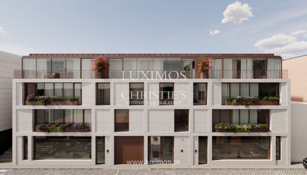 Property photo 1 of 3