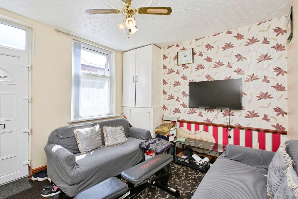 Property photo 2 of 15 Living Room