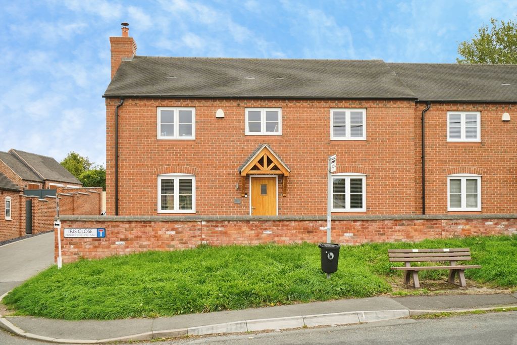 Property photo 1 of 26 Pbox-Img.Jpg