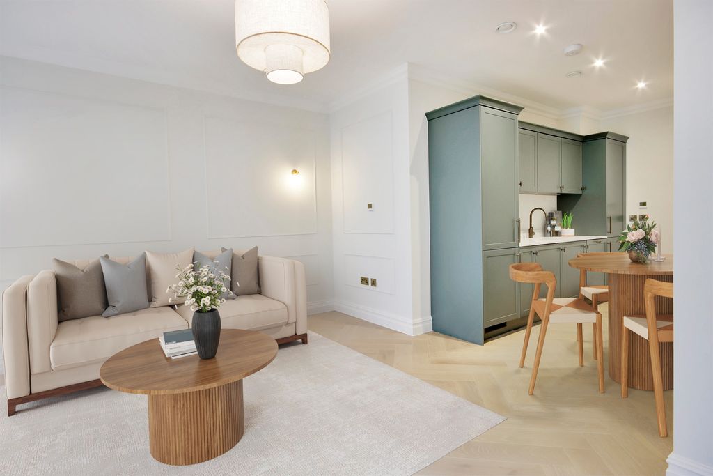 Property photo 2 of 19