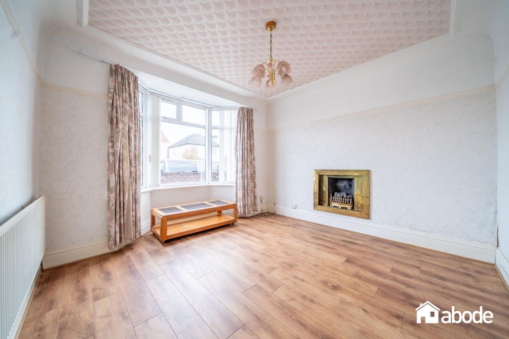 Property photo 2 of 22 Dsc01644-Hdr.Jpg