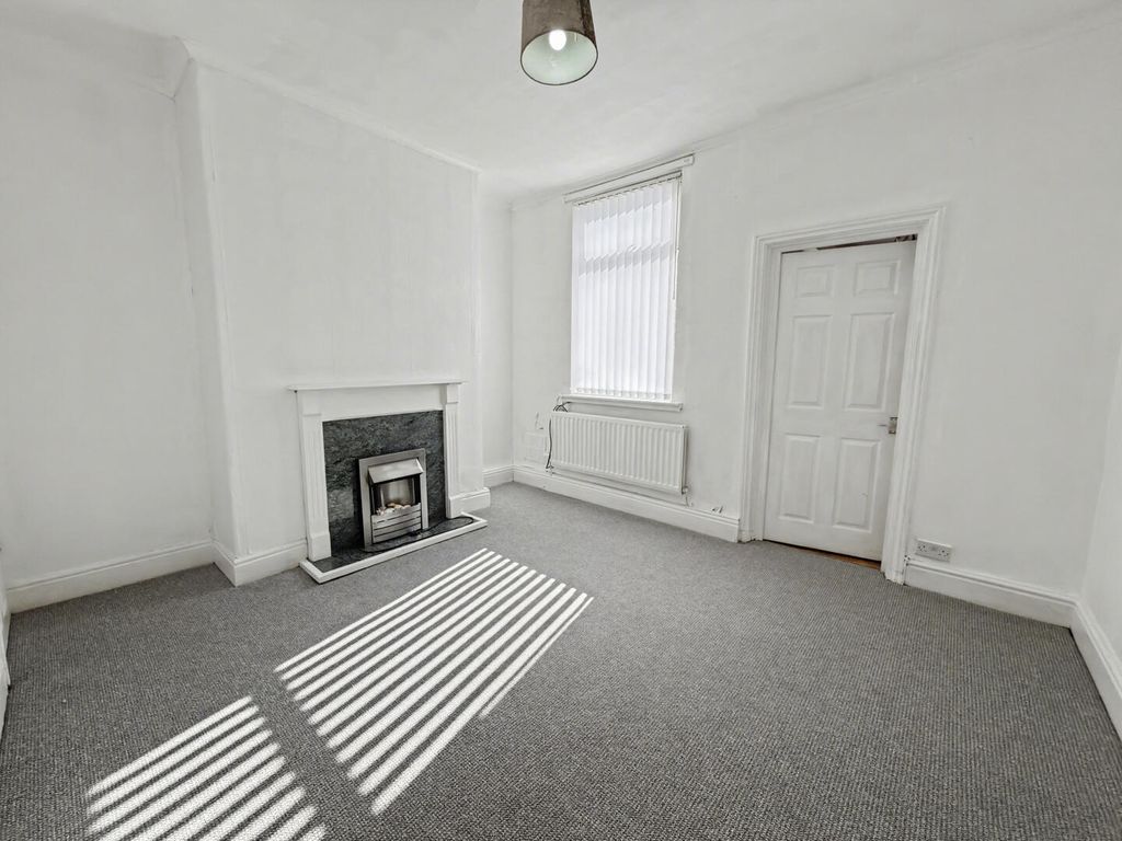 Property photo 2 of 9 Dining Room