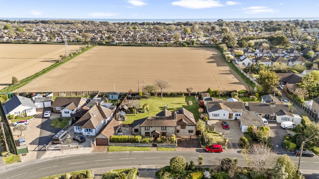 Property photo 1 of 36