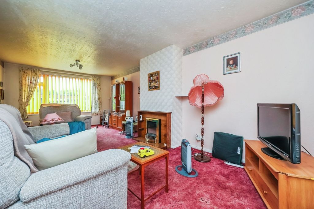 Property photo 3 of 15