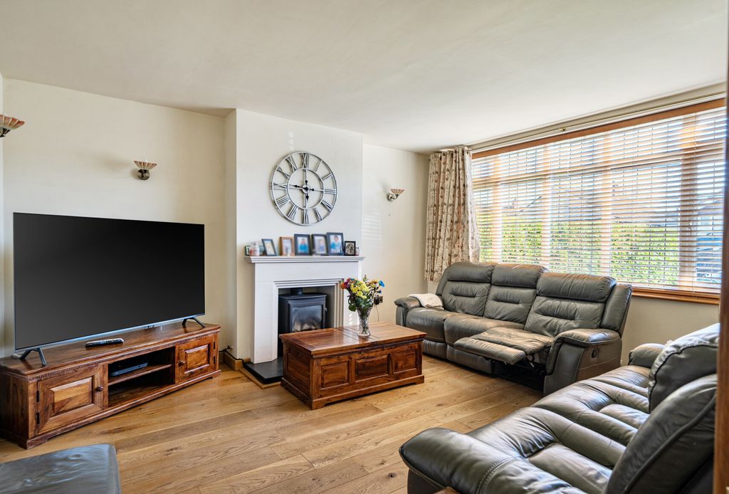 Property photo 2 of 23 1429951-4-69Bc0B9...