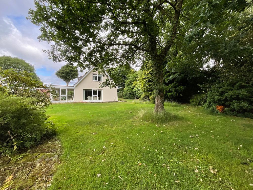 Property photo 2 of 23
