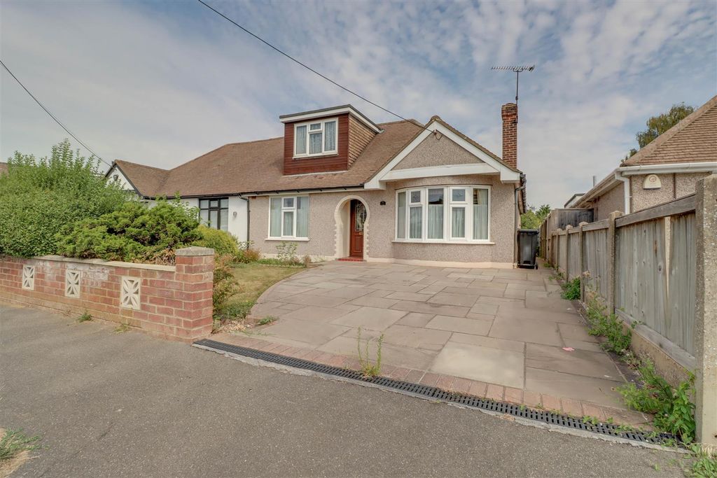 Property photo 1 of 20 4 Laburnum Avenue-20.Jpg