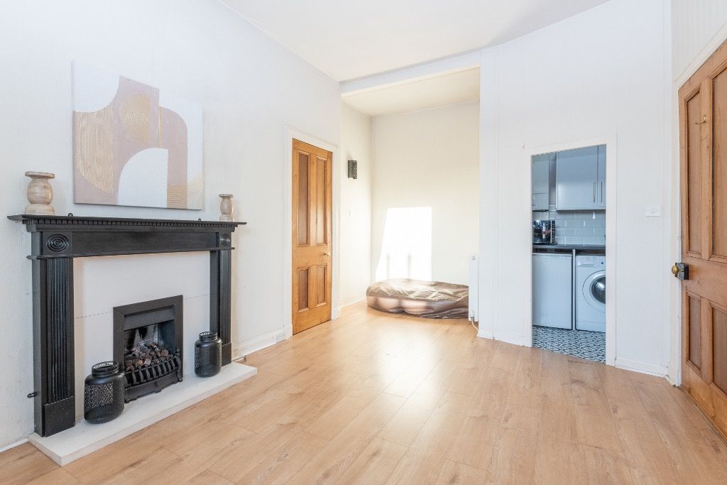 Property photo 2 of 11 Photo 2