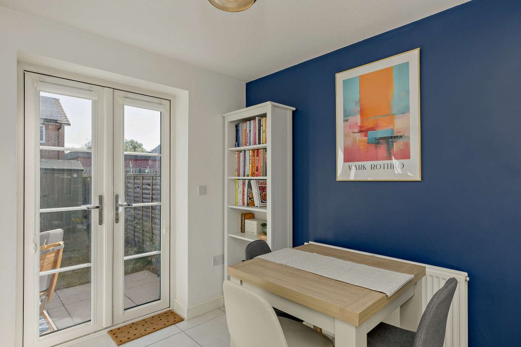 Property photo 3 of 12 Dining