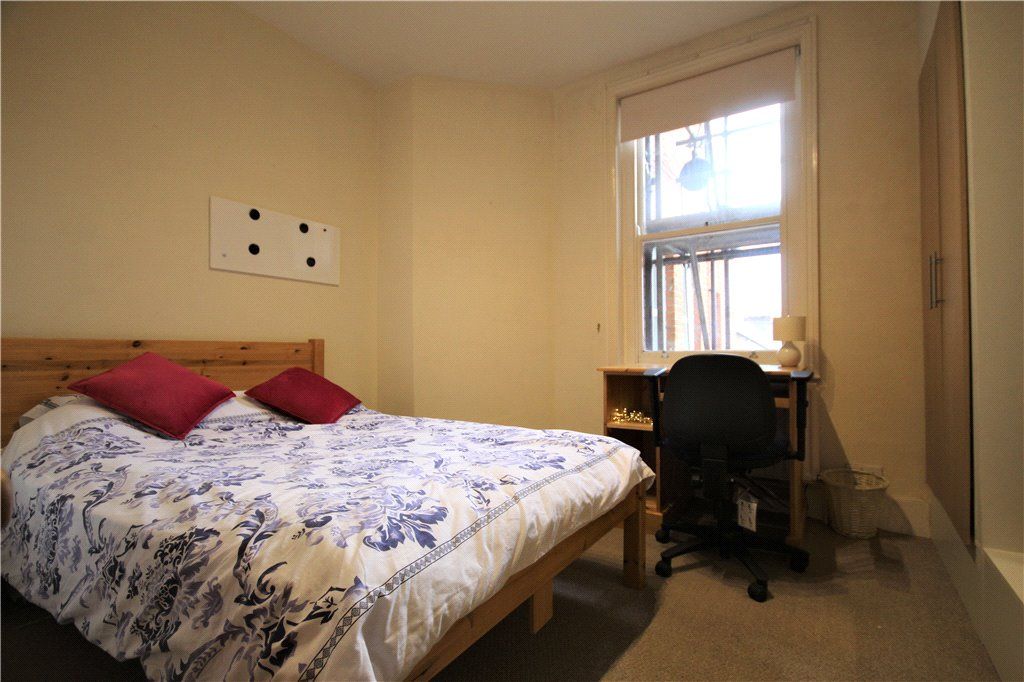 Property photo 3 of 8 Bedroom