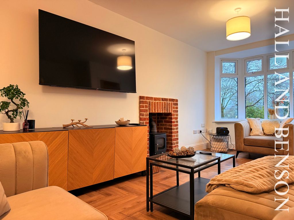 Property photo 3 of 36 Image