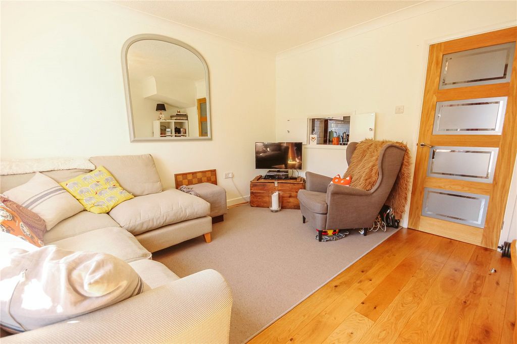 Property photo 3 of 9 Picture No. 20