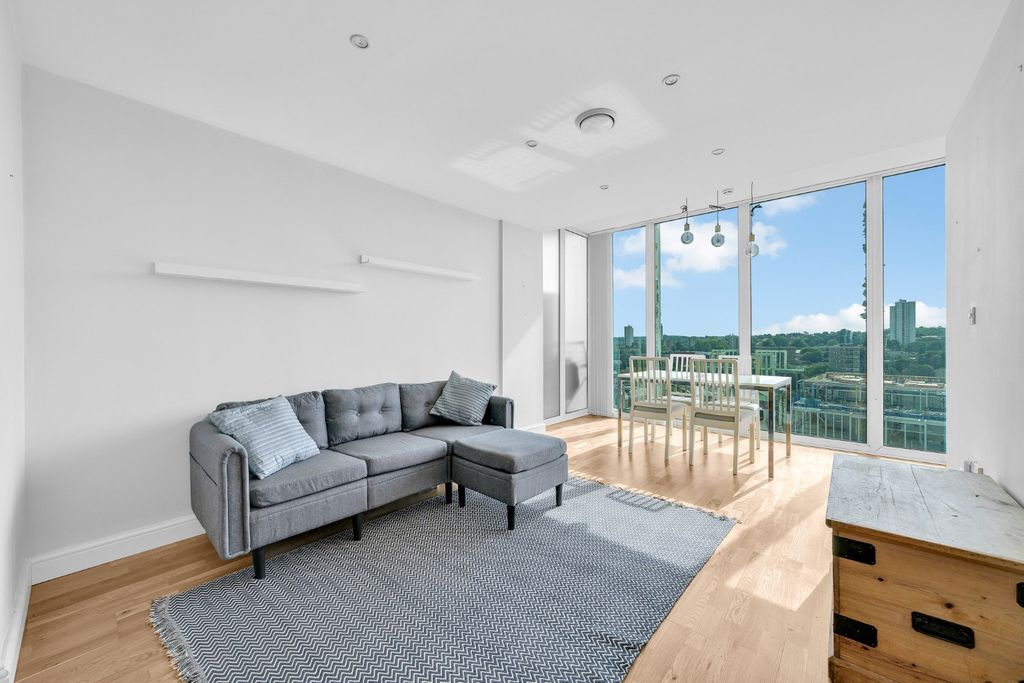 Property photo 2 of 19 3474954