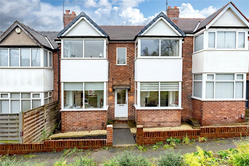 Property photo 1 of 14 Front