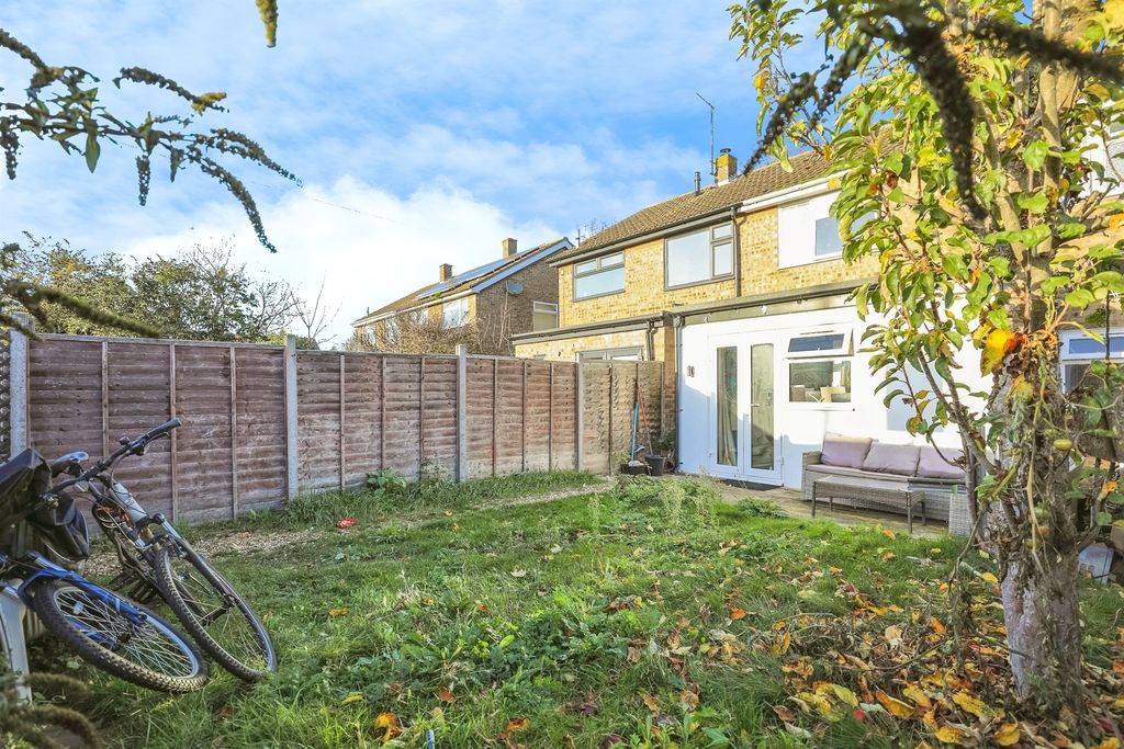 Property photo 2 of 13