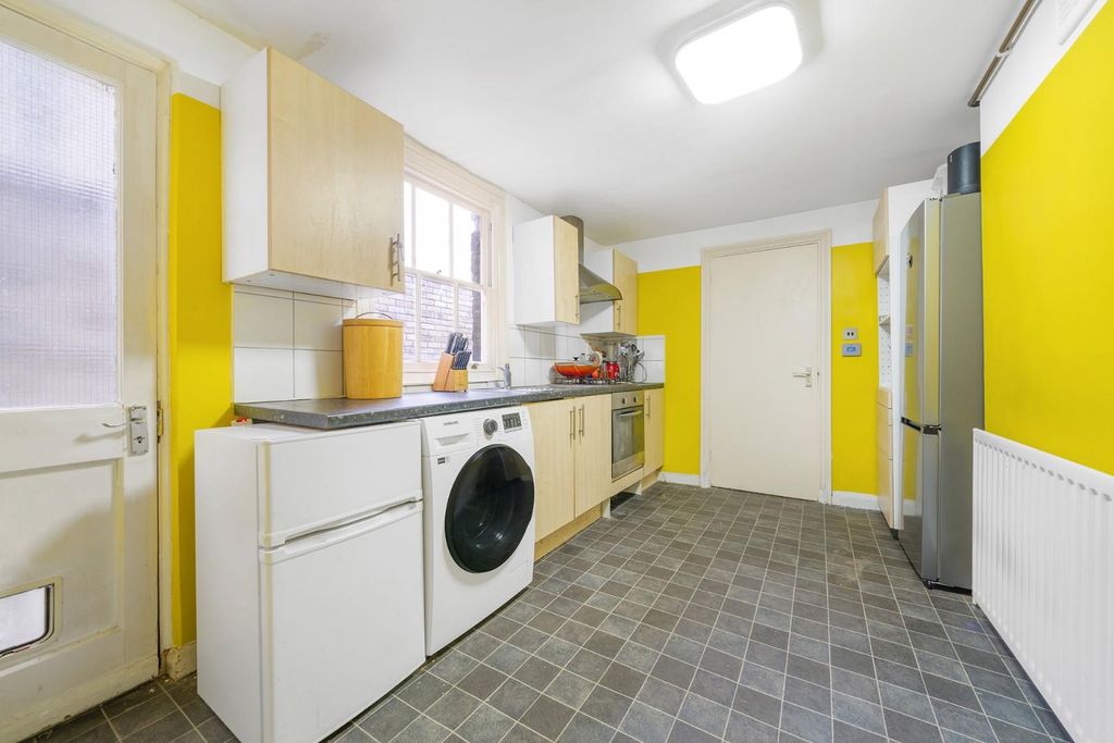 Property photo 2 of 7 Kicthen.Jpg