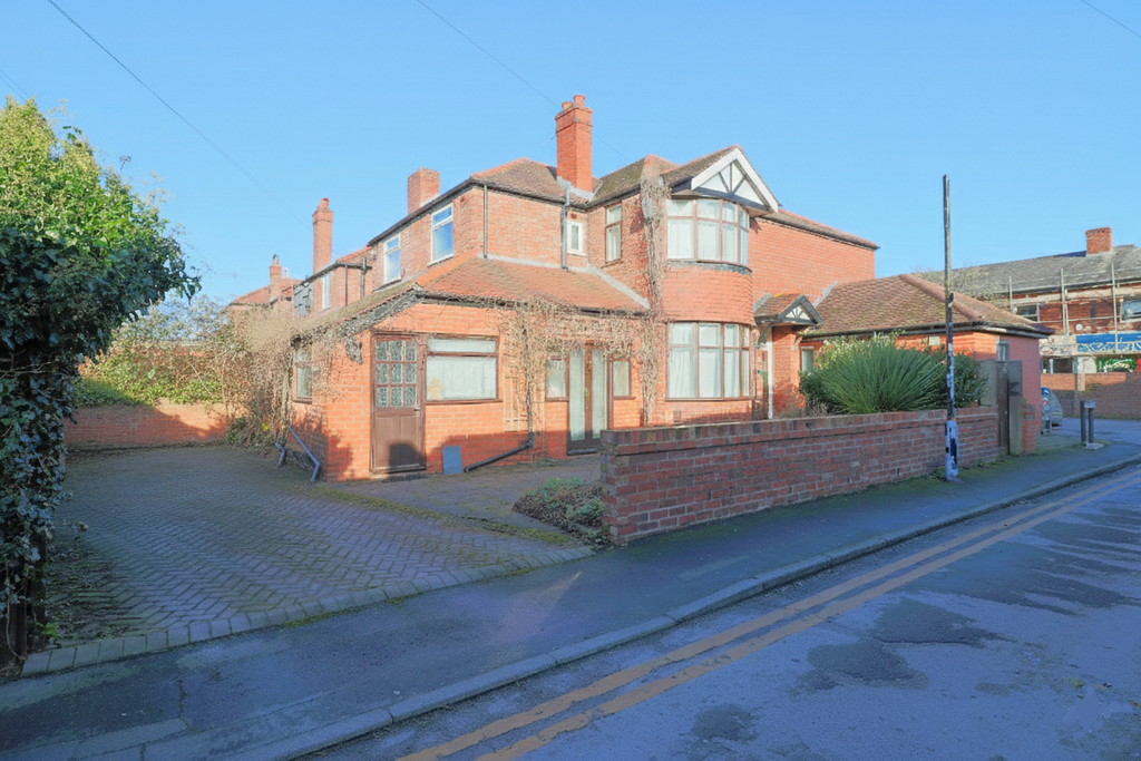 Property photo 1 of 6