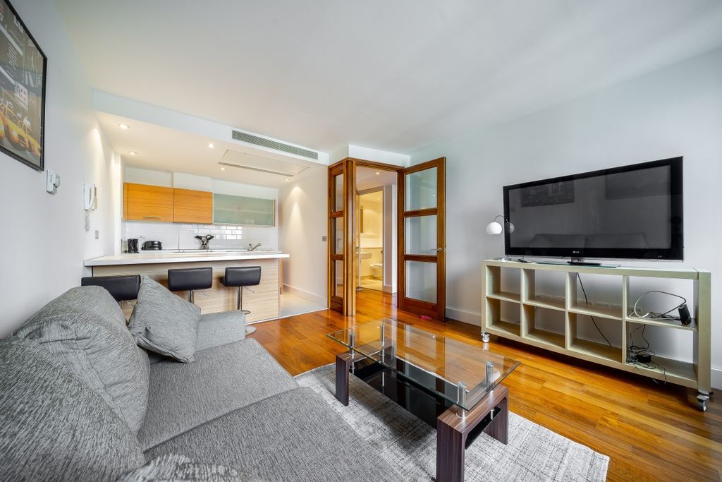 Property photo 2 of 11 Reception Room