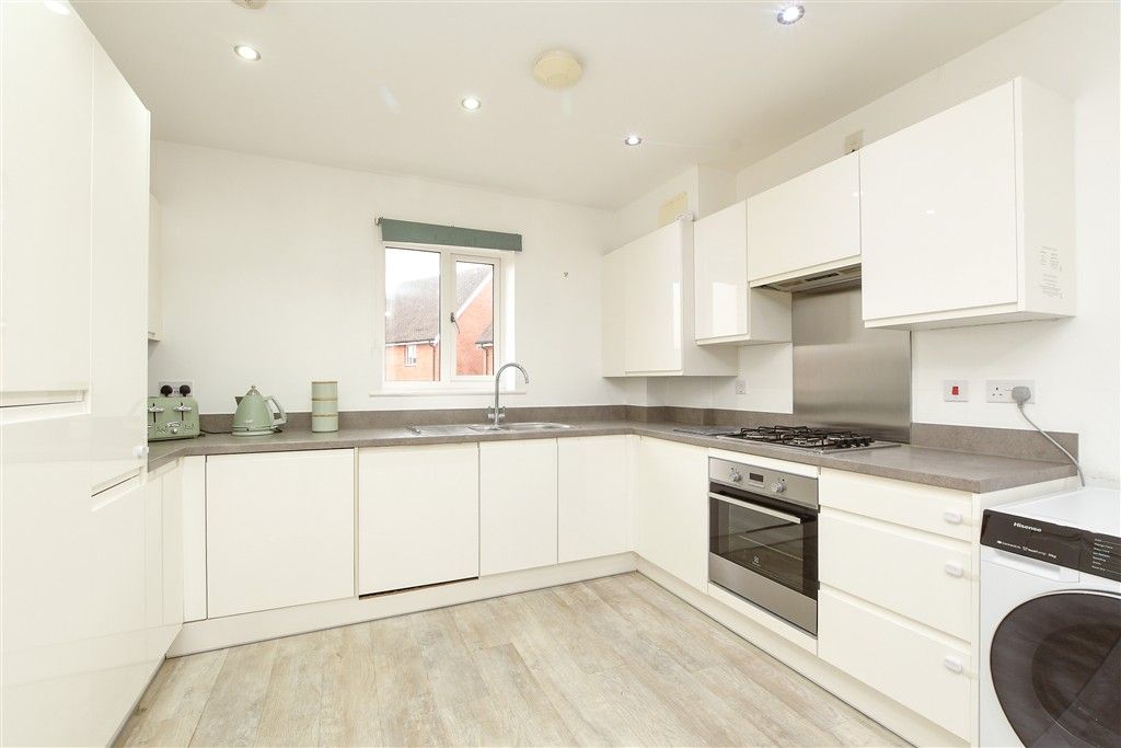 Property photo 2 of 12 Kitchen Lounge/Diner