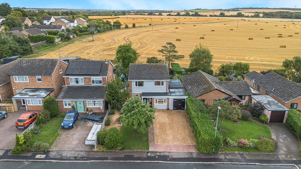 Property photo 1 of 31