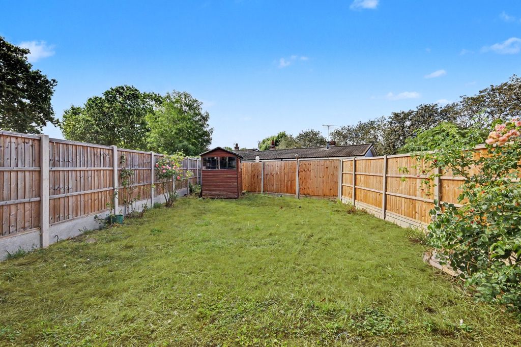 Property photo 3 of 12 4784535
