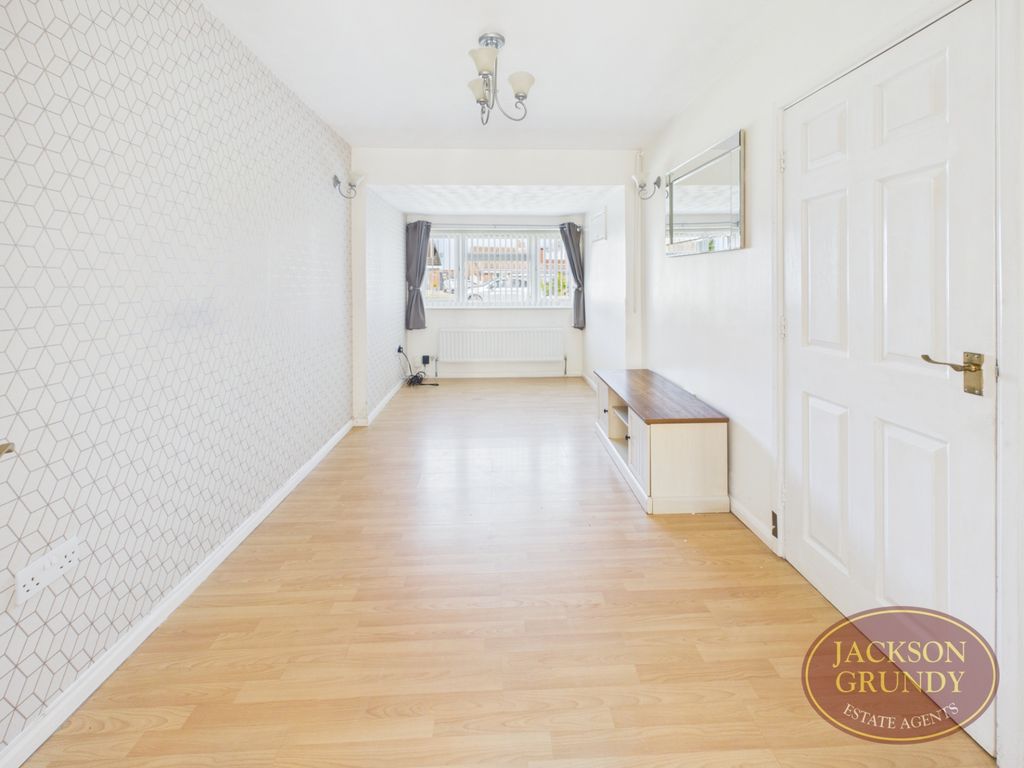 Property photo 2 of 11 Cottingham Drive