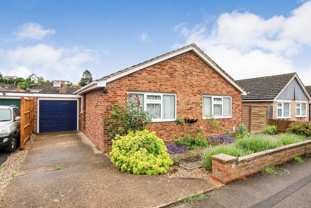 Property photo 1 of 12