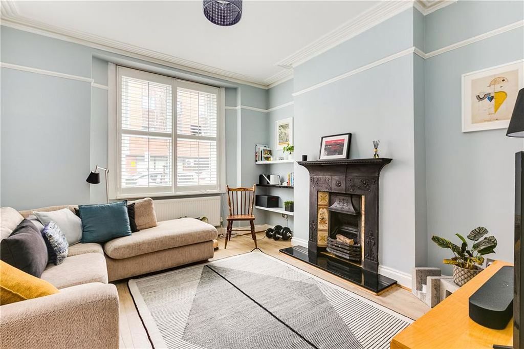 Property photo 1 of 6
