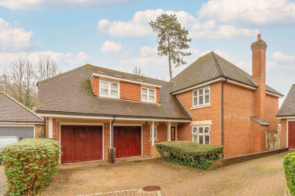 Property photo 1 of 23