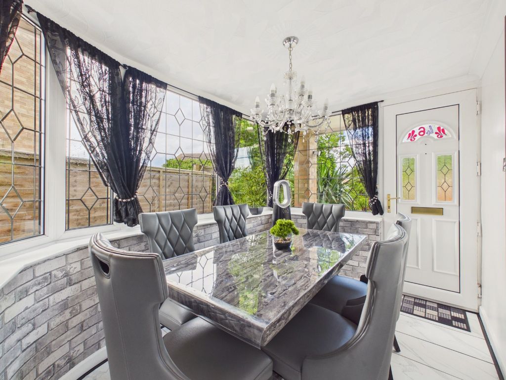 Property photo 3 of 21 5211168