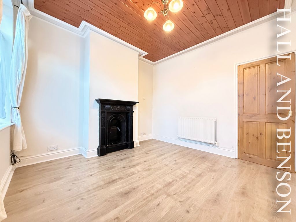 Property photo 3 of 14 Image