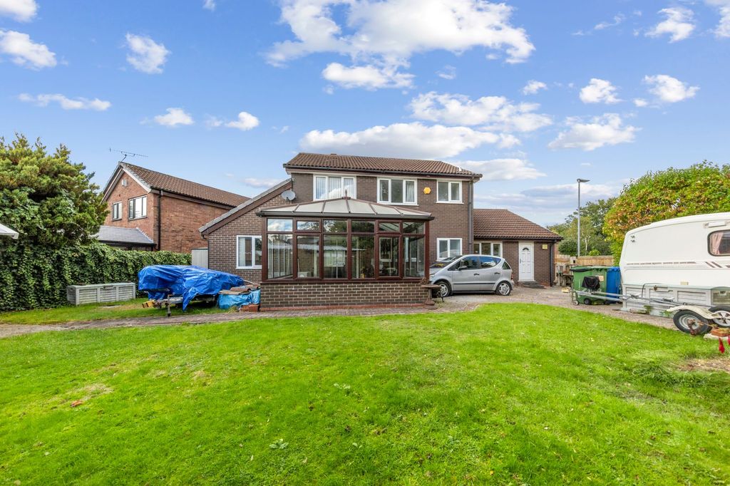 Property photo 2 of 30