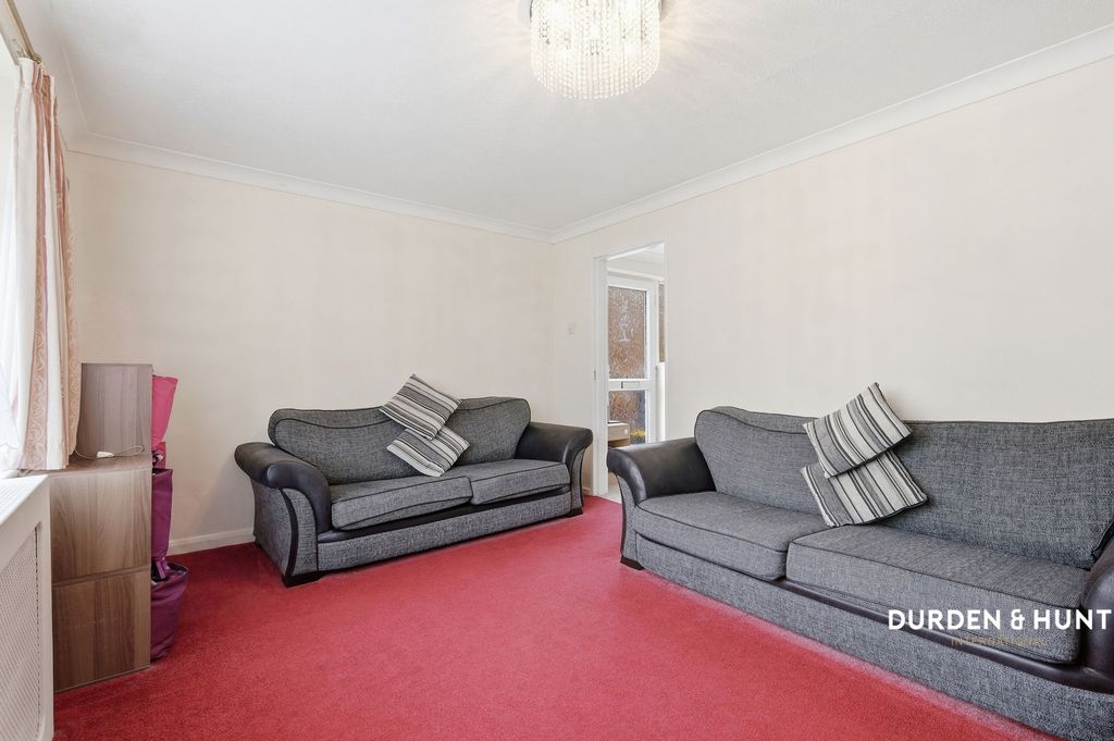 Property photo 3 of 18