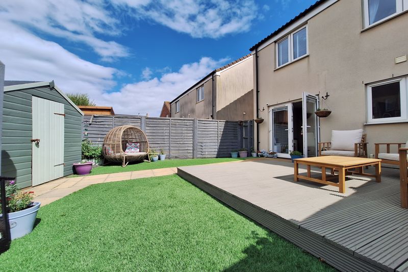 Property photo 3 of 18 Garden