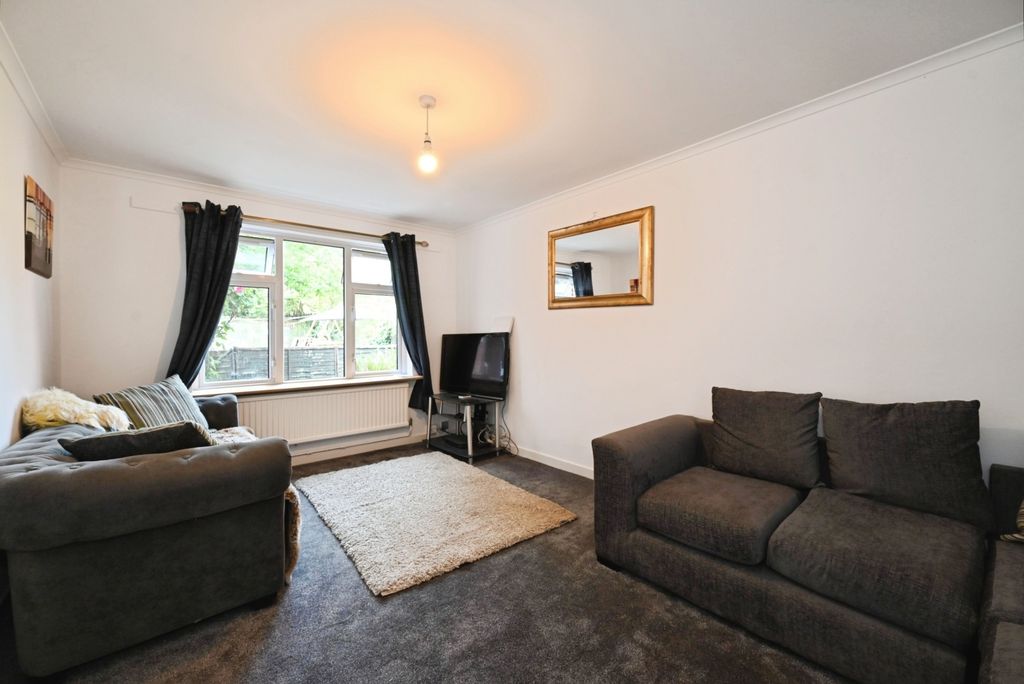 Property photo 2 of 13 Image 1