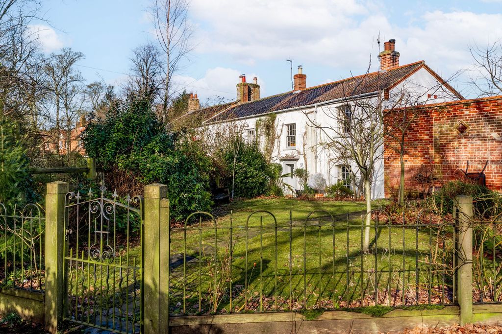 Property photo 1 of 24