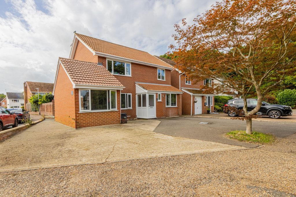 Property photo 3 of 29