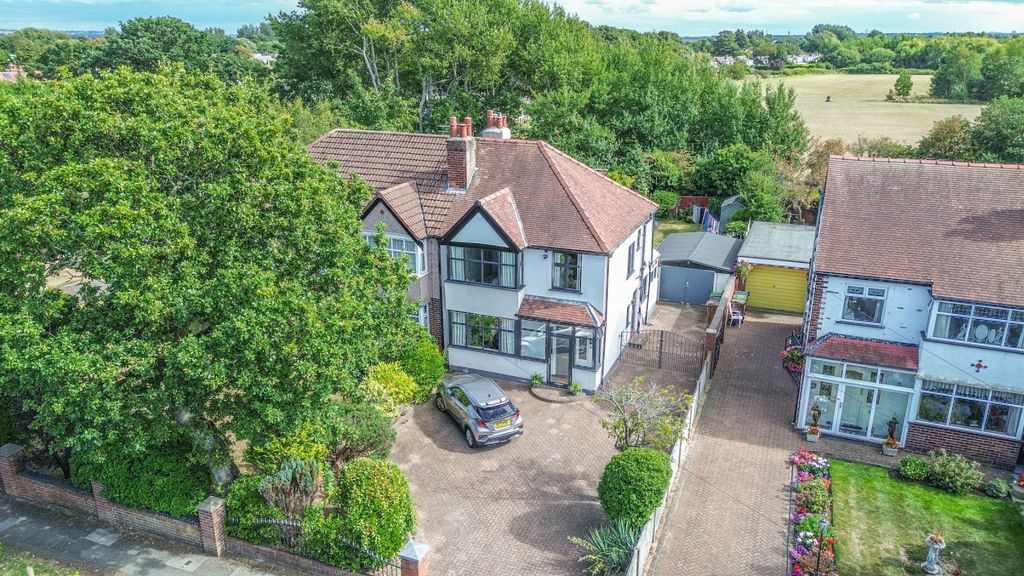 Property photo 1 of 19 4445173