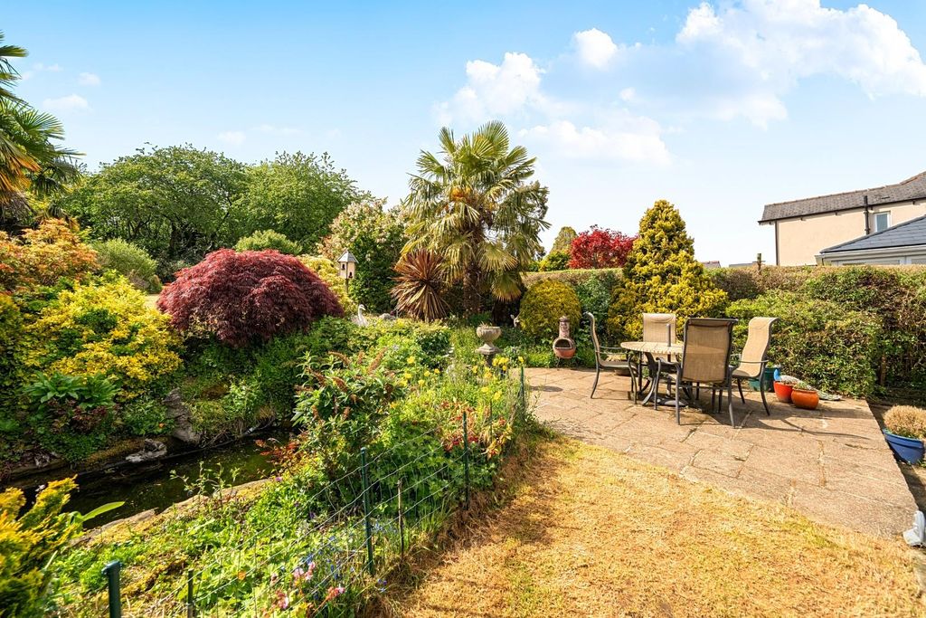 Property photo 2 of 25 1465455-1-6A0c947F3d5Ab.Jpg