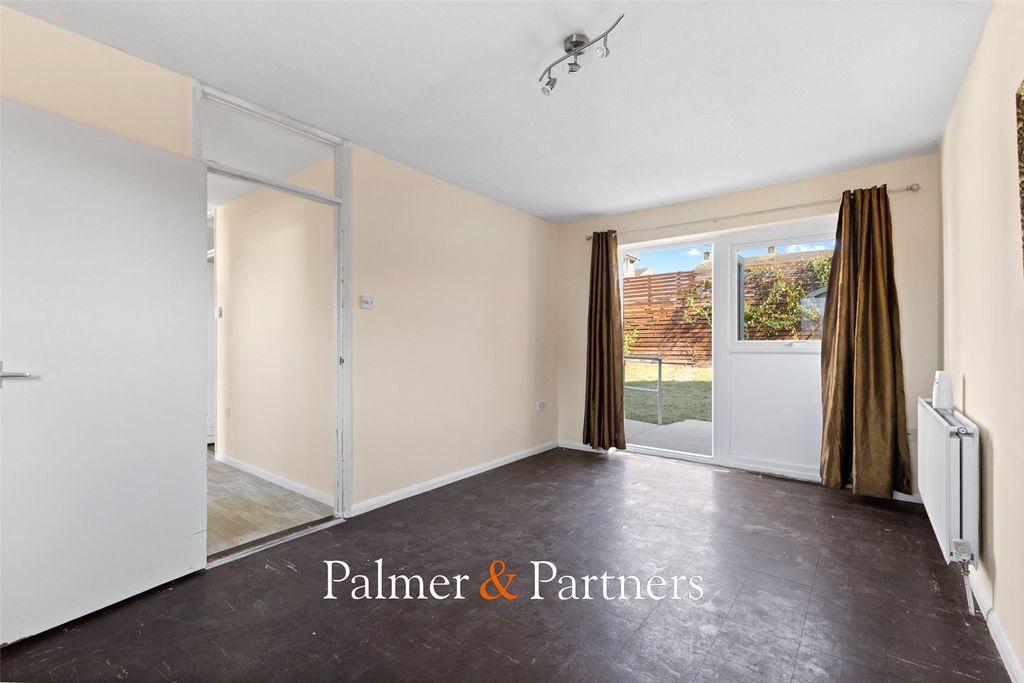 Property photo 2 of 12 Picture No. 16