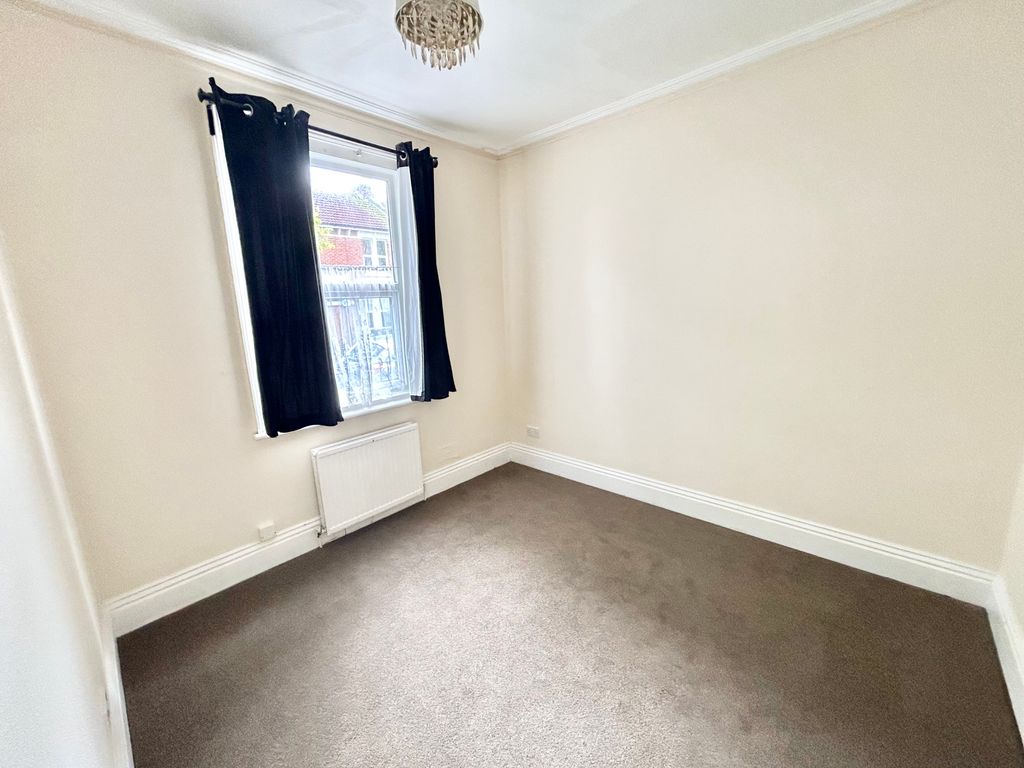 Property photo 3 of 7 Bedroom