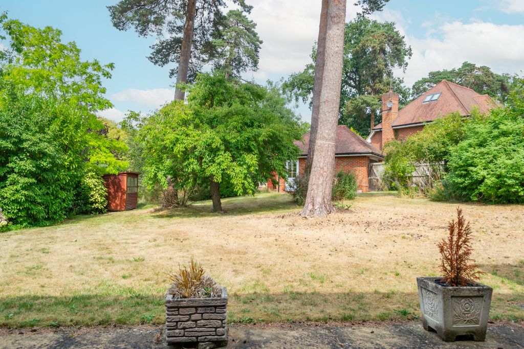 Property photo 3 of 13