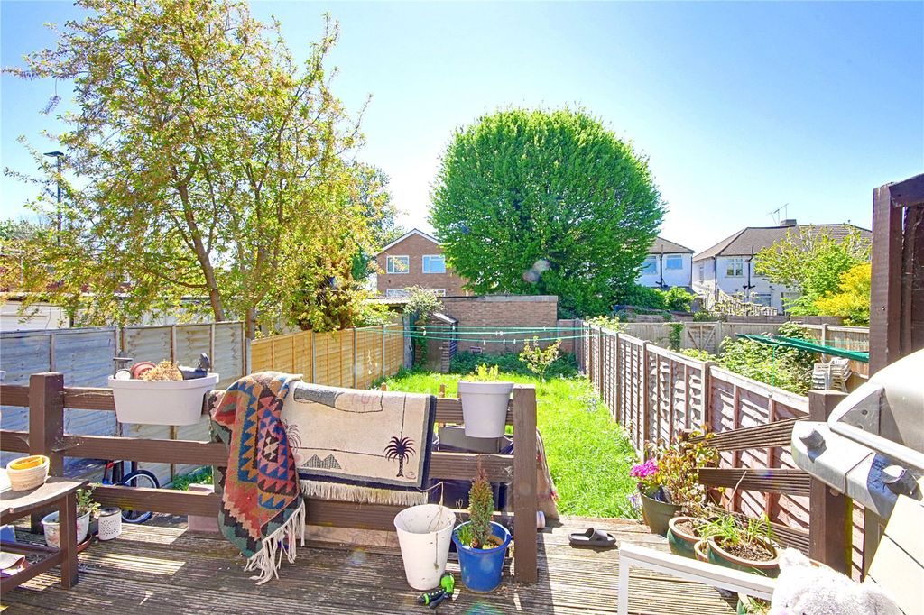 Property photo 2 of 17 Picture No. 26