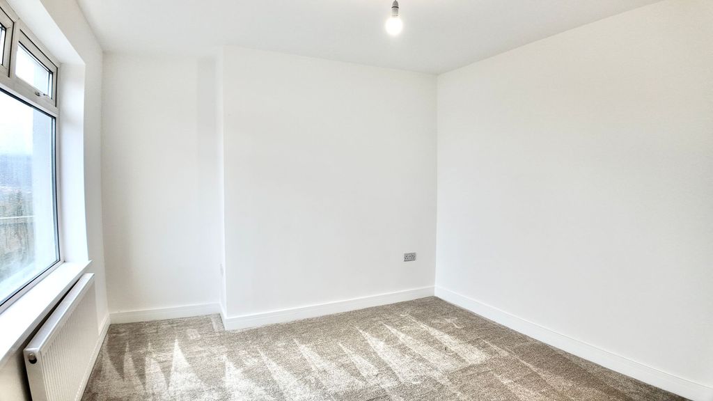 Additional image 10 of 3 bed semi-detached house for saleAlbertina Road, Newbridge NP11