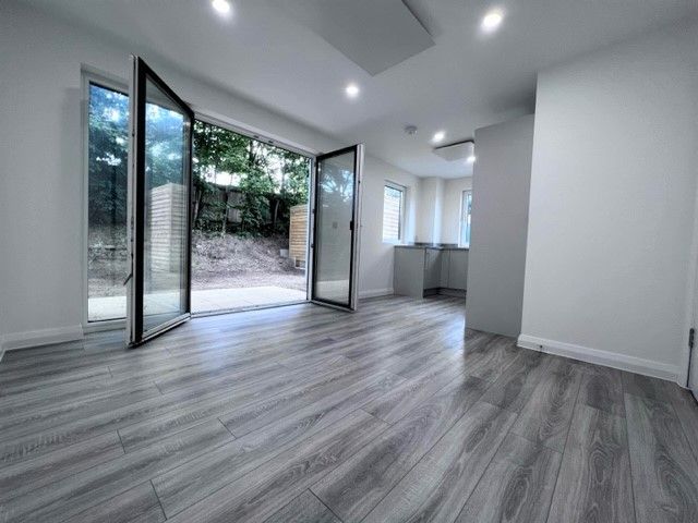 Property photo 3 of 11 Image