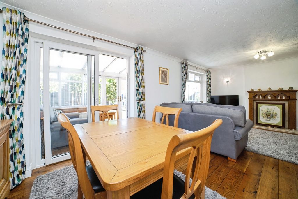Property photo 2 of 25 Pbox-Img.Jpg