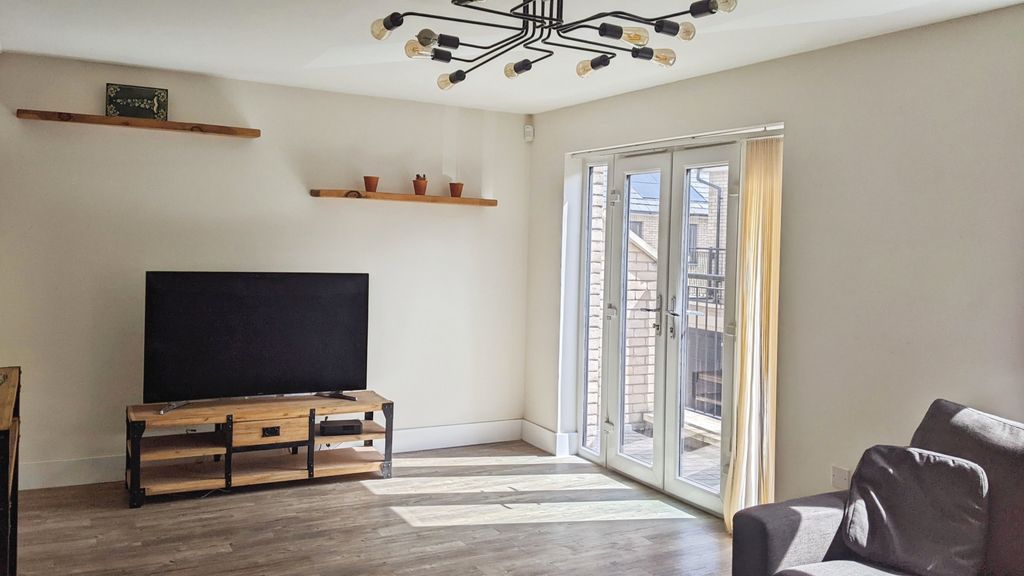 Property photo 2 of 10 Reception Room