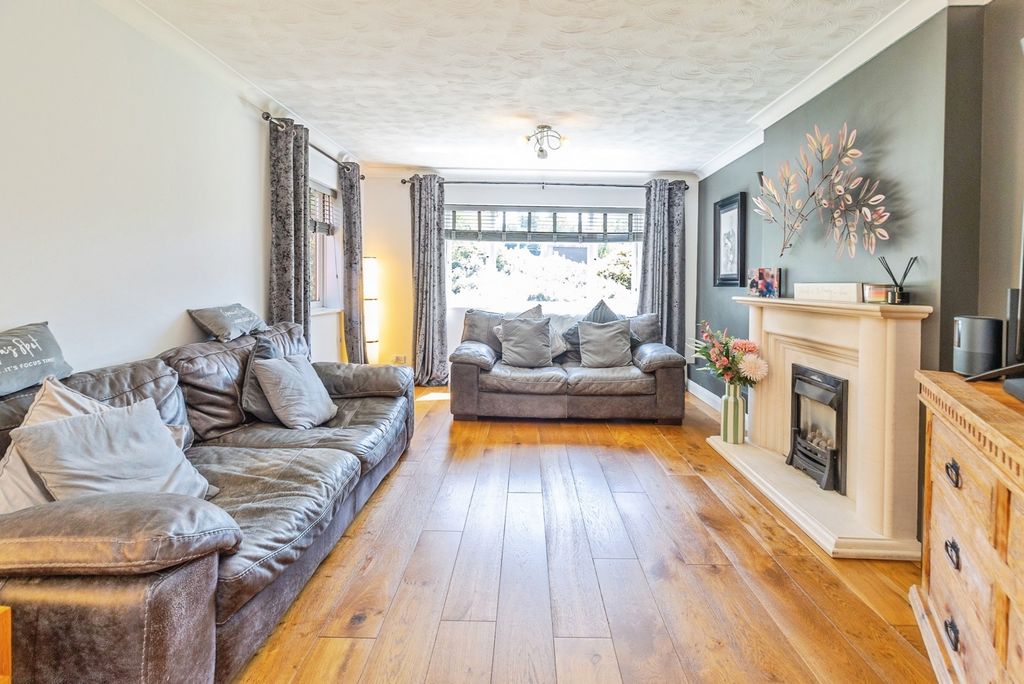 Property photo 2 of 35 Pbox-Img.Jpg